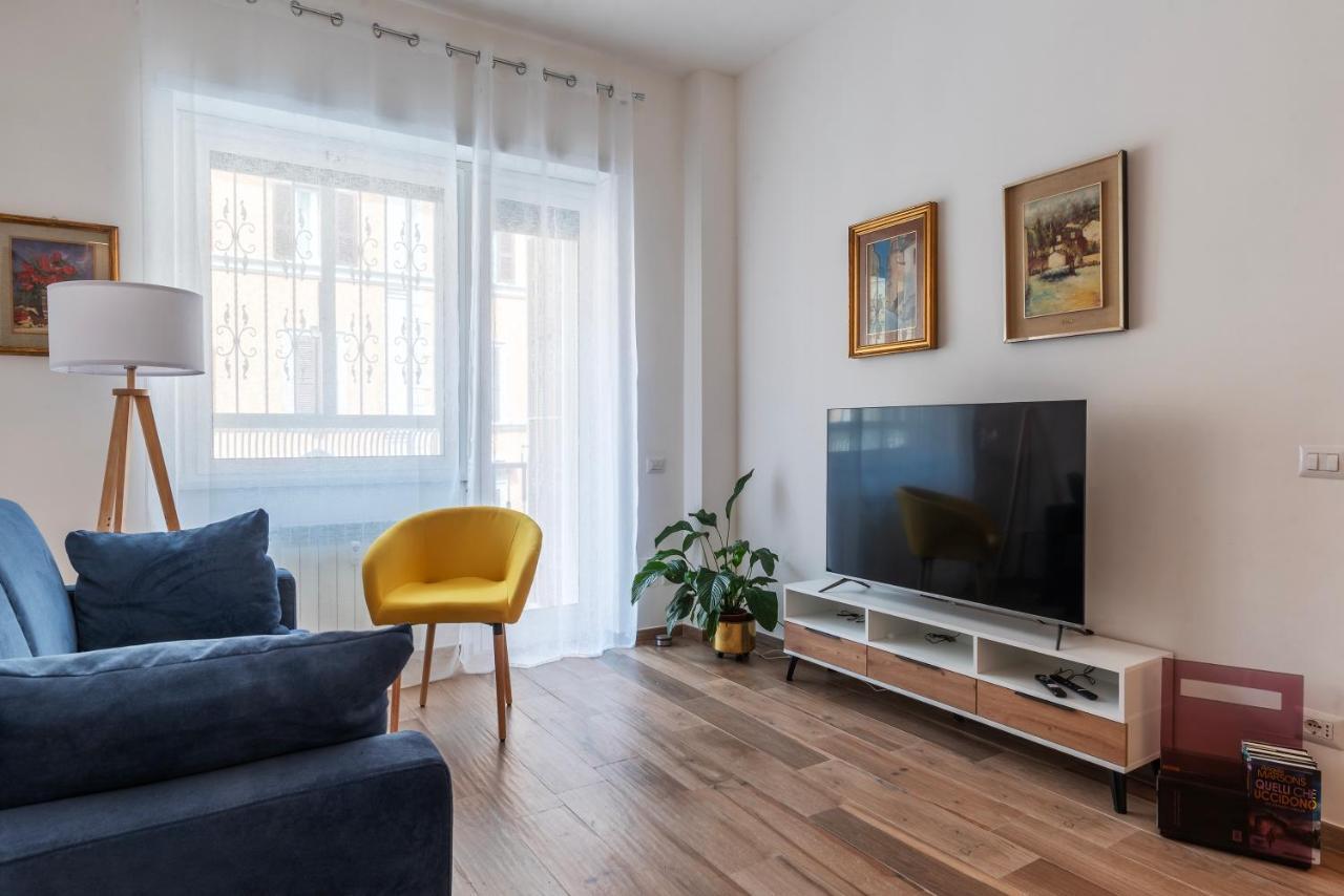 Piazza Re Di Roma Comfy Apartment Buitenkant foto