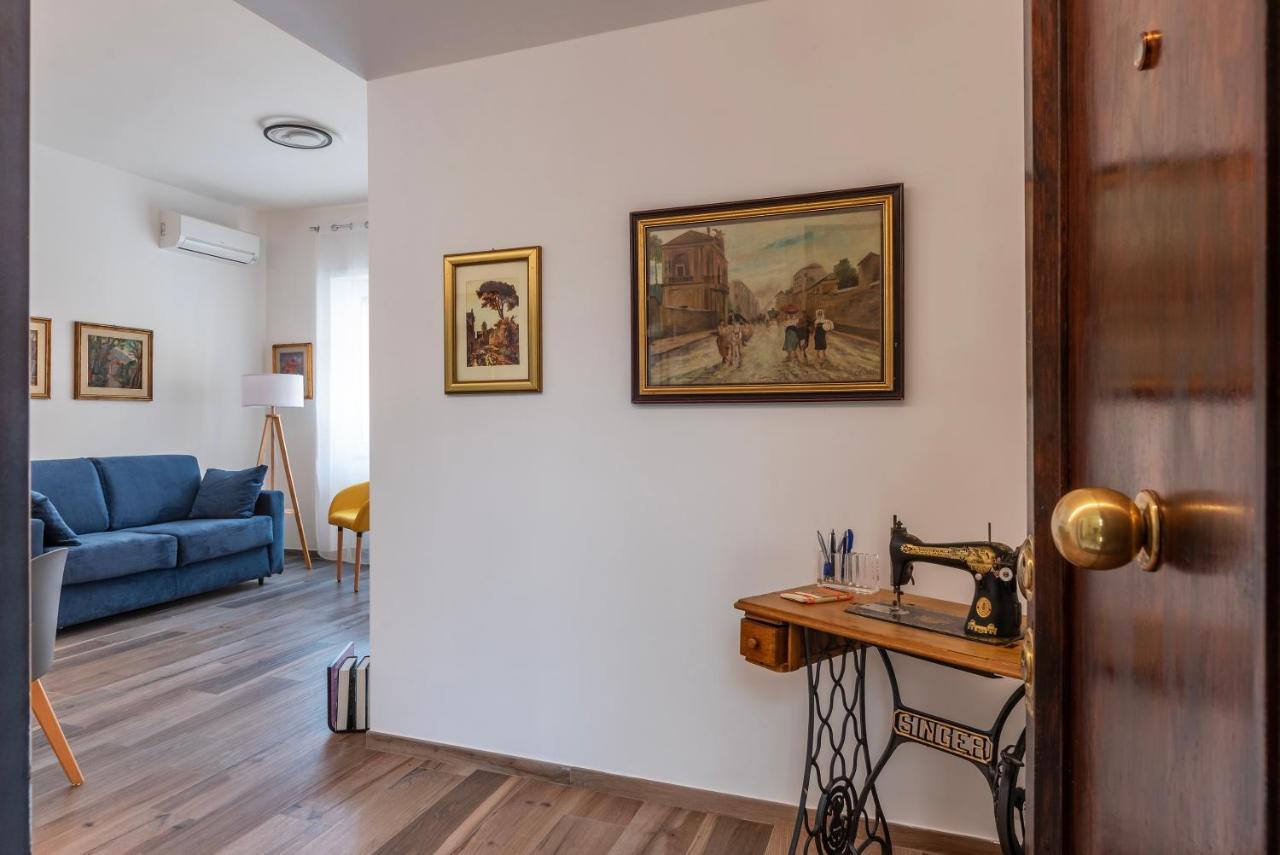 Piazza Re Di Roma Comfy Apartment Buitenkant foto